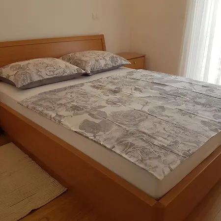 Caprice Apartment
